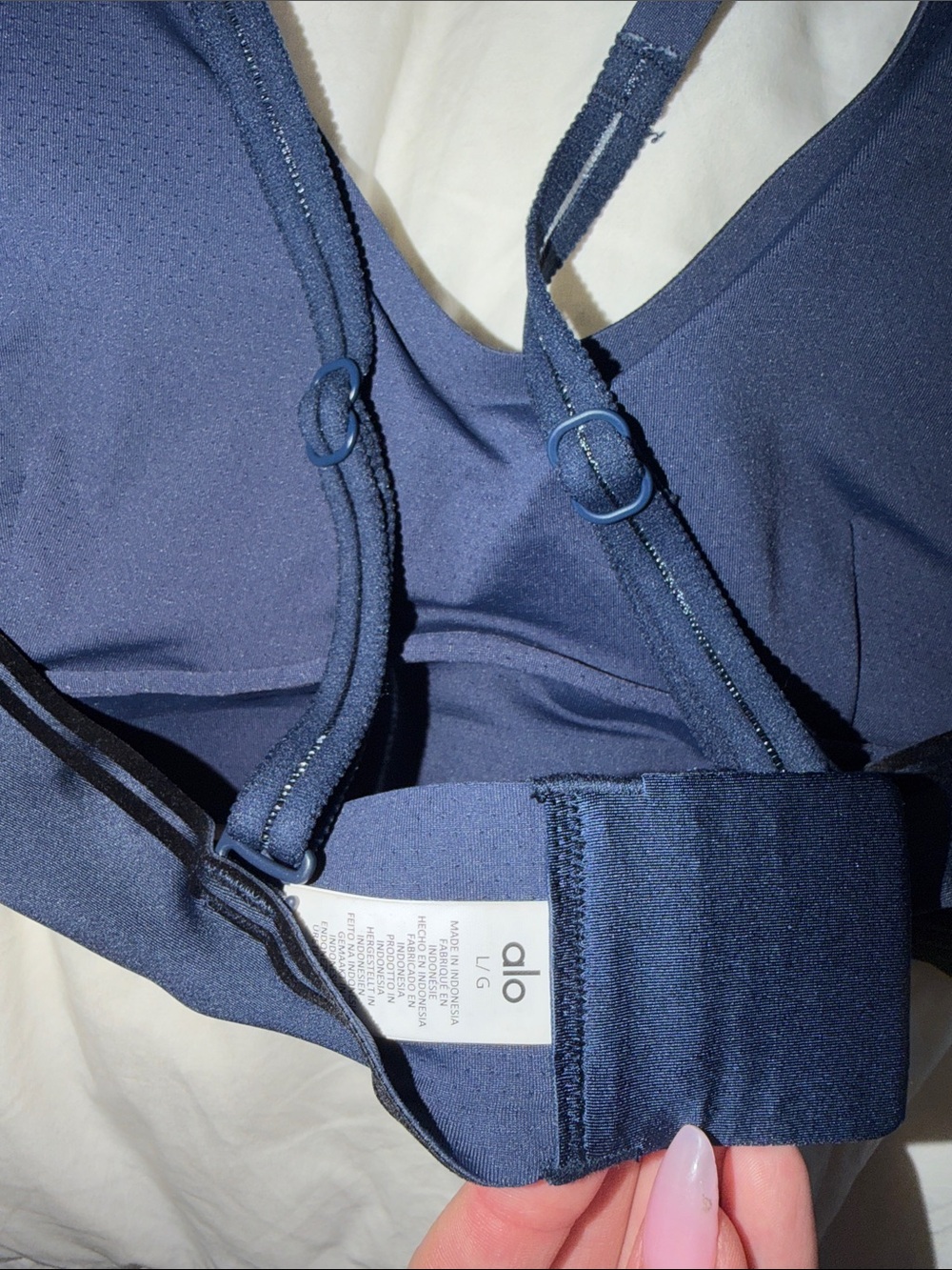 ALO Yoga Airlift Line Up Bra NWOT - Picture 6 of 6